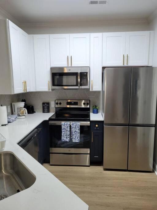 South Charlotte'S Cozy & Modern Apartman Kültér fotó