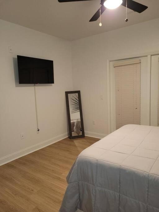 South Charlotte'S Cozy & Modern Apartman Kültér fotó